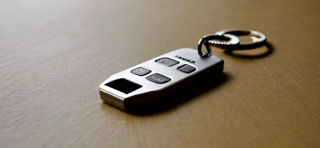 Сохранение и чтение данных в keychain